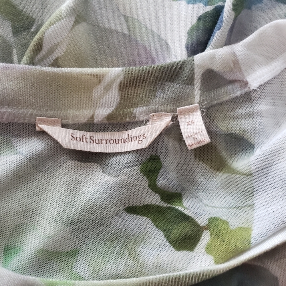 🍁Soft Surroundings Floral Tunic Top, Size XS - Picture 4 of 4